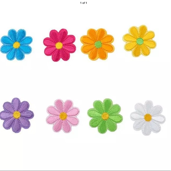 LARGE LOT OF 20-30 RANDOM STYLE IRON ON APPLIQUÉS - Picture 12 of 16